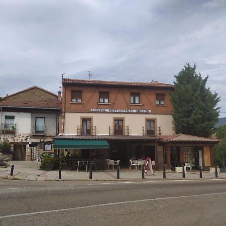 Hostal Urbion Vinuesa Exteriér fotografie
