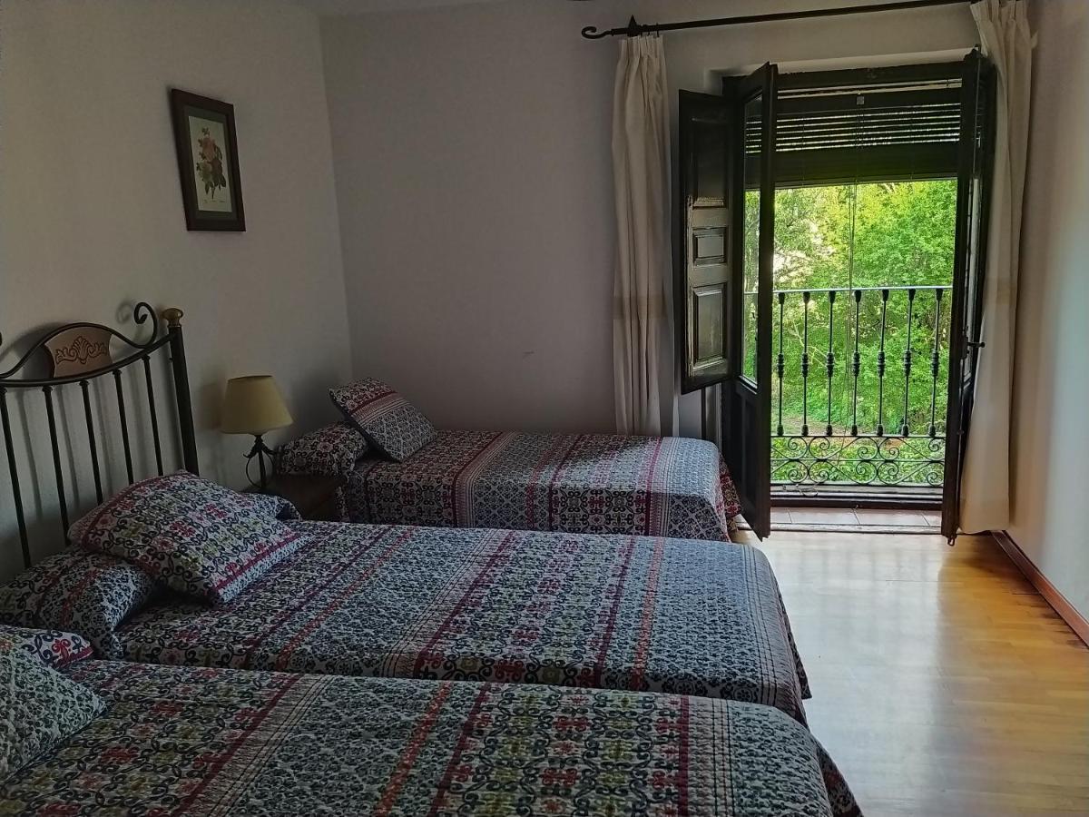Hostal Urbion Vinuesa Exteriér fotografie